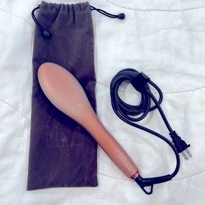 Hot tool: brush straightener